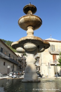 Fontaine de Santo Stefano Quisquina en Sicile