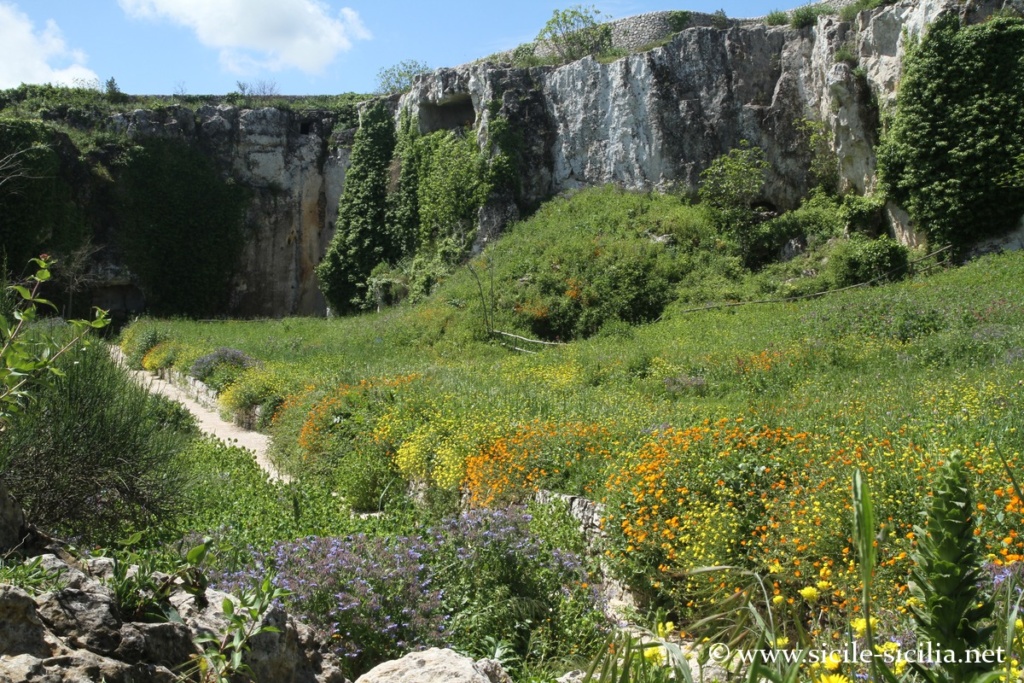 Latomies et nécropole, site archéologique d'Akrai, Palazzolo, Sicile