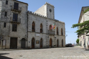 Piazza del Popolo, Petralia Soprana, Sicile