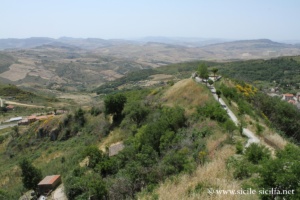 Piazza Loreto et belvédère, Petralia Soprana