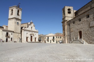 Piazza Umberto I, Palazzo Adriano, Sicile