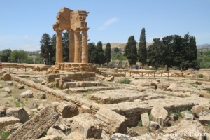 Temple des Dioscures, sanctuaire des Divinités Chthoniennes, Vallée des Temples d'Agrigente