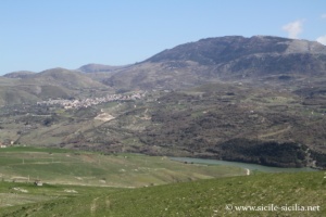 Vallée du Sosio, Palazzo Adriano