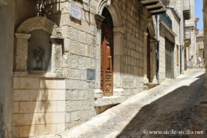 Via Generale Medici, Petralia Soprana, Sicile