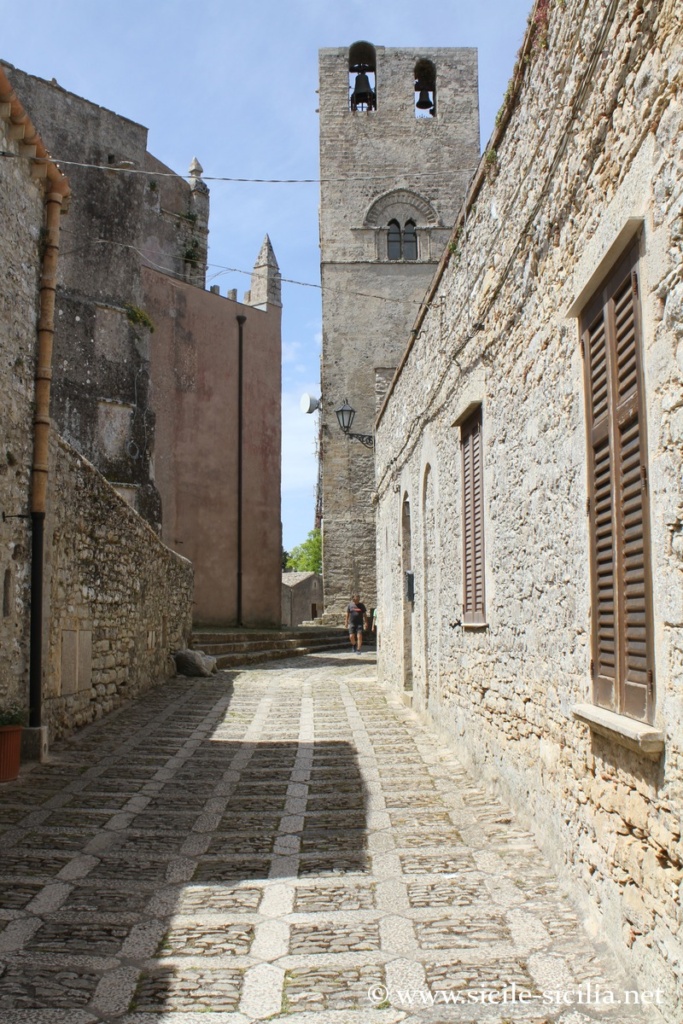 Centre historique, rues d'Erice