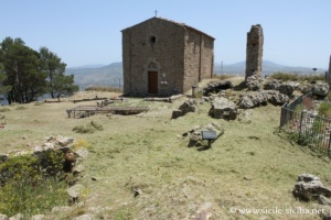 Chapelle Sainte-Anne, château médiéval de Geraci Siculo
