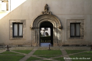 Cour du Palais Abatellis, galerie régionale, Palerme
