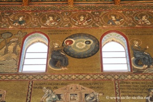 La création de la Terre et de la Lune. Mosaïques de l'Ancien Testament, nef de la cathédrale de Monreale, Sicile
