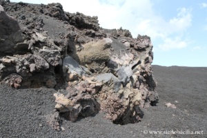 Excursion ves le cratère central sur l'Etna