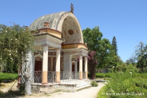 Exèdre dans la Villa Giulia à Palerme