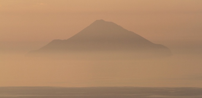 Île de Filicudi vue depuis Vulcano