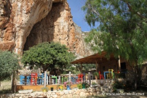 Grotte Mangiapane, Cofano, Sicile