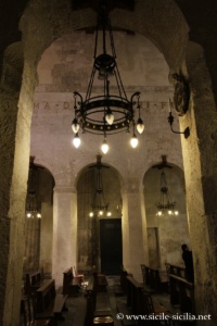 Intérieur, temple d'Athéna, cathédrale de Syracuse