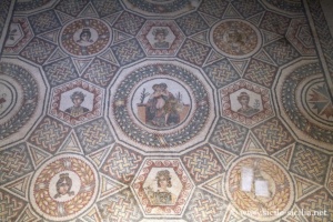 Mosaïque du salon avec scène érotique, villa romaine de Casale, Sicile