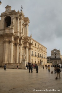 Piazza del Duomo, Ortygie