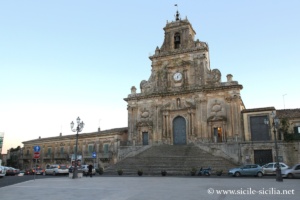 Piazza del Popolo et San Sebastiano, Palazzolo Acreide, Sicile