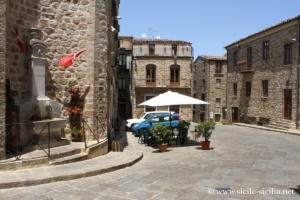 Piazza del Popolo, Geraci Siculo, Sicile