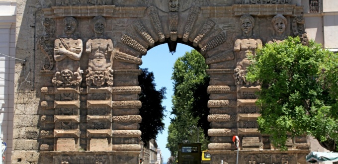 Porta Nuova à Palerme