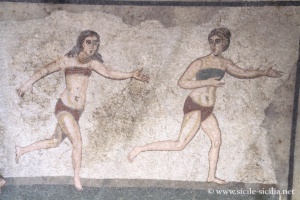 Mosaïques des jeunes femmes en bikini, Villa romaine du Casale, Sicile