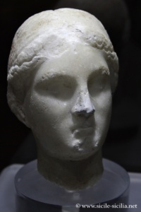 Tête d'Aphrodite, musée Cordici, Erice