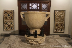 Bassin baptismal normand, cathédrale de Syracuse