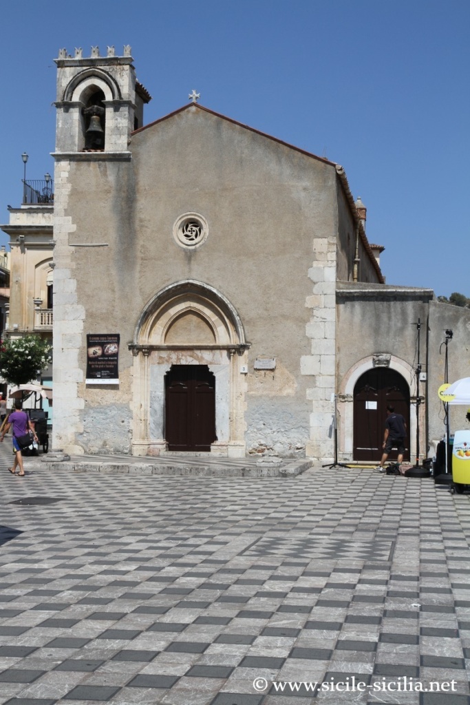 Piazza IX Aprile, Taormine