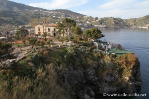 Vue du château de Lipari, Sicile