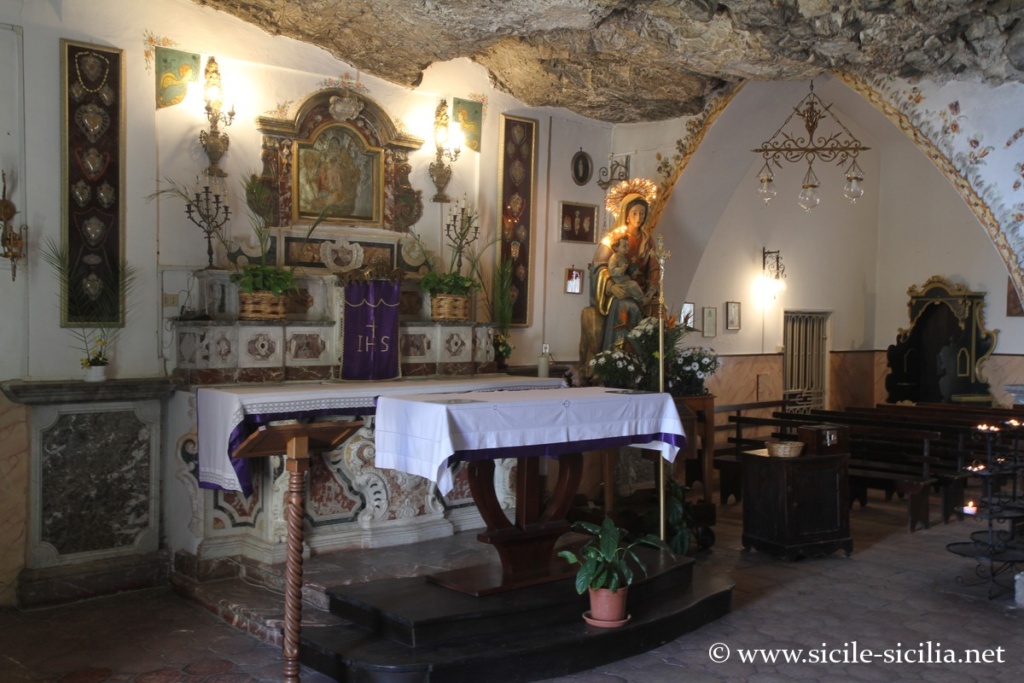 Madonna della Rocca, Taormine