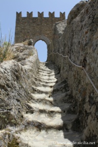 Escalier du château de Sperlinga