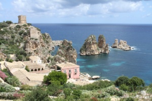 Faraglioni, tour et tonnara de Scopello