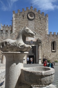 Piazza Duomo, Taormine