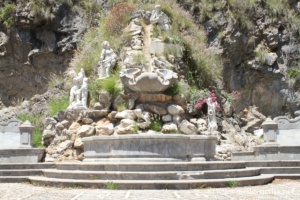 Fontaine du Dragon, Monreale, Sicile