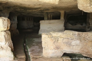 Grotta delle Trabacche, Raguse, Sicile
