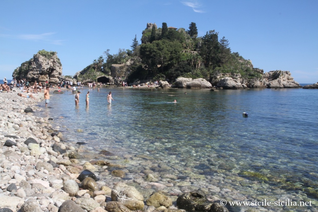 Isola Bella et plage à Taormine