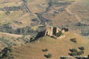 Vestiges du monastère San Michele Arcangelo il Vecchio, Troina