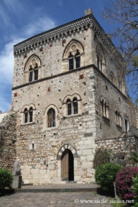 Palais des ducs de San Stefano, Taormine