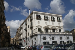 Piazza Marina, Palerme