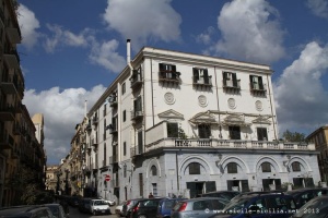 Foto della Piazza Marina di Palermo