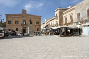 Piazza Europa, Favigana