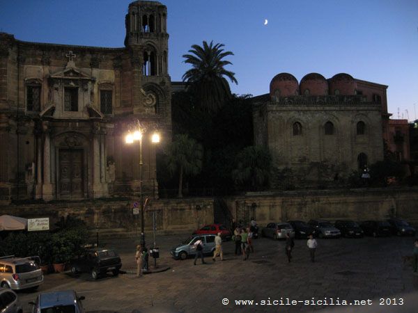 Place Bellini à Palerme