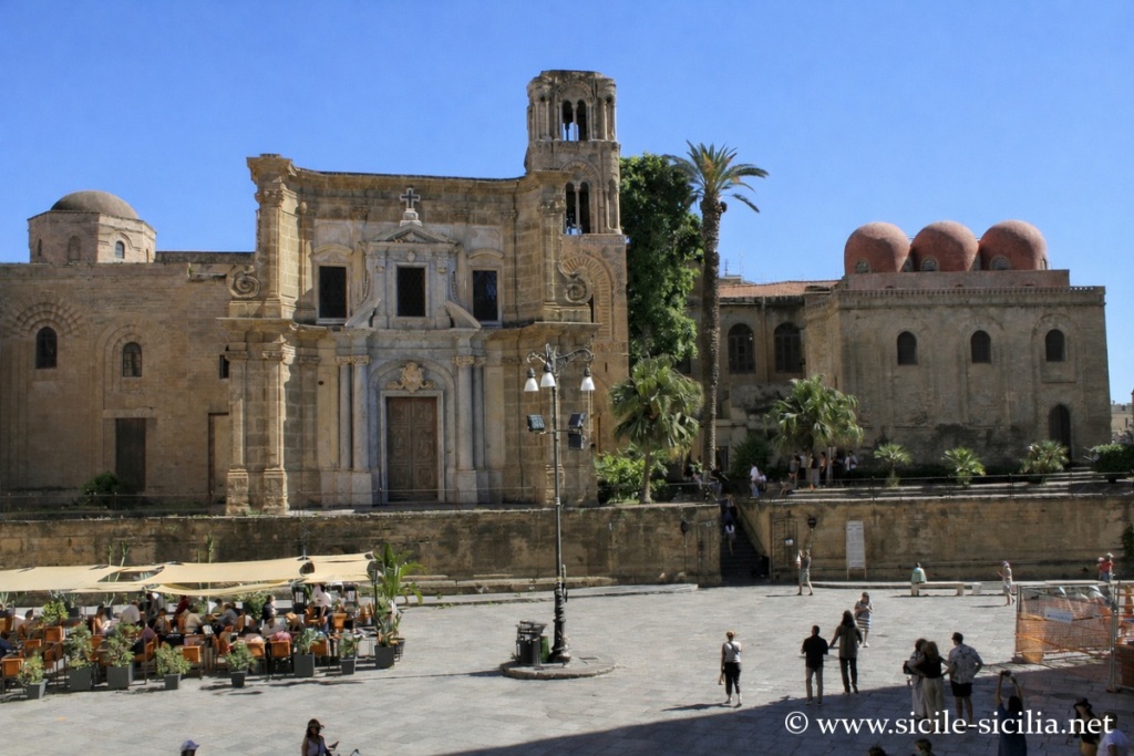 Place Bellini à Palerme, Sicile