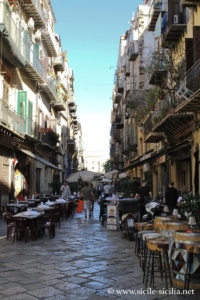 Rue du quartier de la Vucciria, Palerme