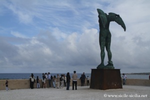 Statue d'Icare, Ortygie
