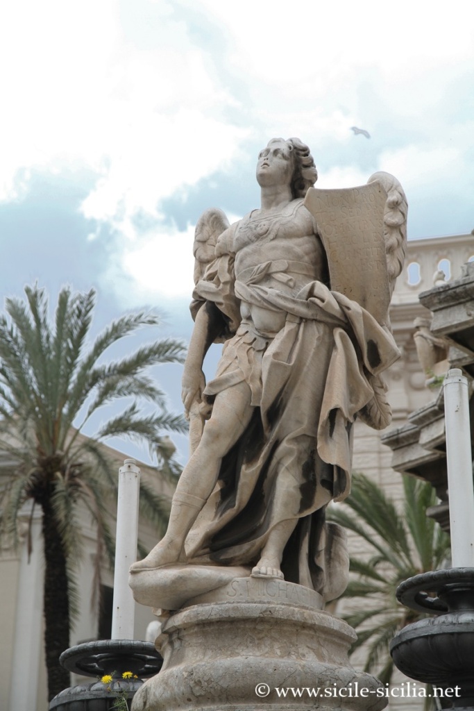 Statue d'ange, Piazza di San Domenico, Palerme