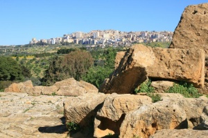Vue sur Agrigente, vallée des temples