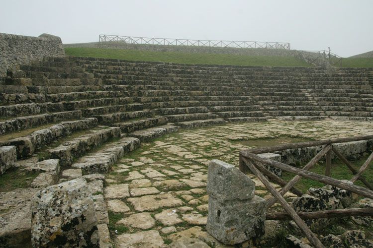 theatre akrai sicile