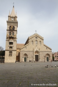 Piazza Duomo, Messine