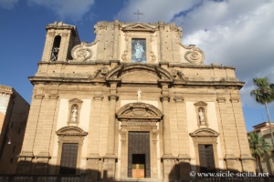 Façade de la Basilique Santa Maria del Soccorso, Sciacca, Sicile