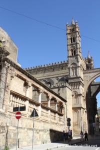 Campanile et loggia de l'incoronata, cathédrale de Palerme