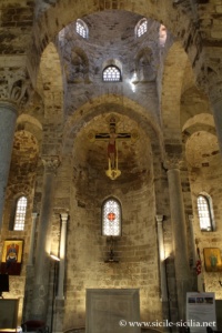 Intérieur de l'église San Cataldo à Palerme